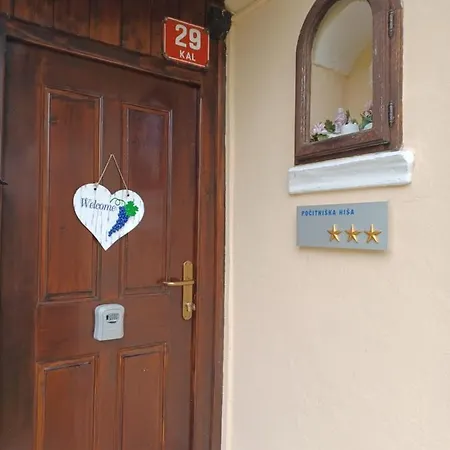 شقة Pocitniska Hisa Perme Šentjanž