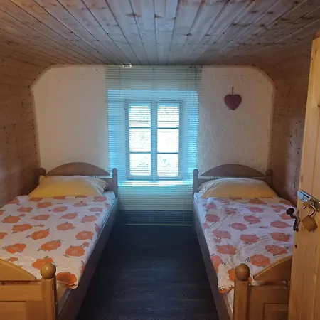 Pocitniska Hisa Perme شقة Šentjanž